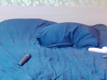 webcam girl immature_girl live cam image #2819003