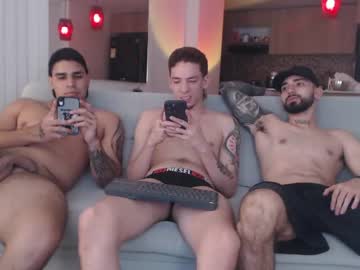 webcam man fratguysonline live cam image #4823268