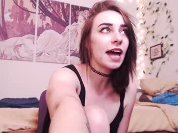 webcam girl eeeveee live cam image #2488437