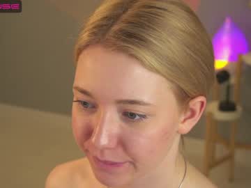 webcam girl infinitysoul_ live cam image #3992612