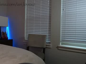 webcam couple ari_lovexo live cam image #4822391
