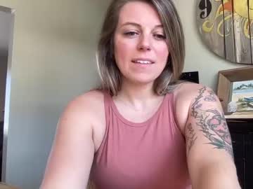 webcam girl bumble_bees45 live cam image #3983080