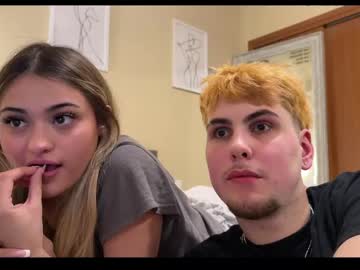 webcam couple noah_hearts live cam image #7091138