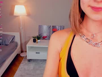 webcam girl maebulkley live cam image #6827853