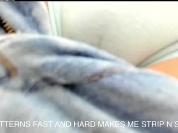 webcam girl lets_slip_and_slide live cam image #5296830