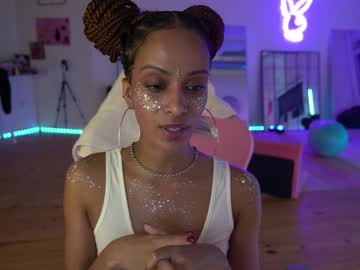 webcam girl sasha_amour live cam image #1778567
