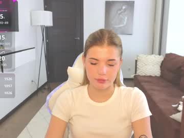 webcam girl adri_novella live cam image #7098307