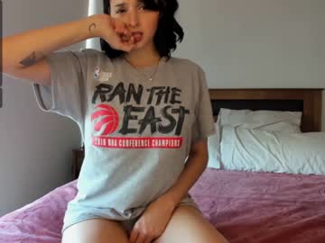 webcam girl yourfreakygirl live cam image #1501838