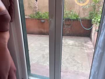 webcam couple tooclose_toofar live cam image #6791345