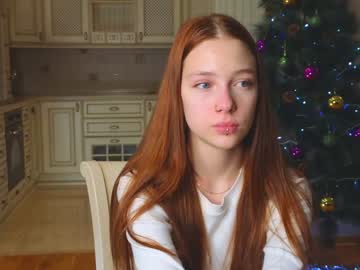 webcam girl shirleywhitney live cam image #6026403