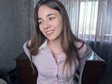 webcam girl shy_media live cam image #4510933