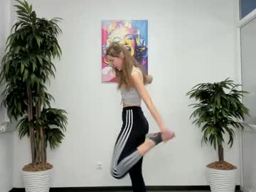 webcam girl avis_ryan live cam image #1110898
