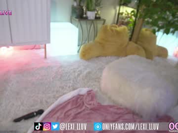 webcam girl lexi_luv live cam image #2611643