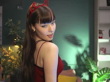 webcam girl ella_knockers_xl live cam image #1463168