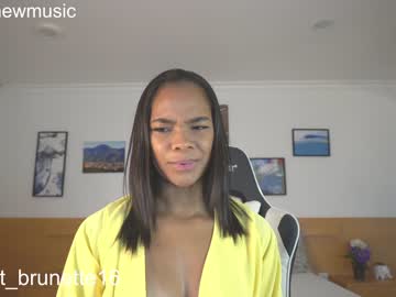 webcam girl camilitasu live cam image #2860340