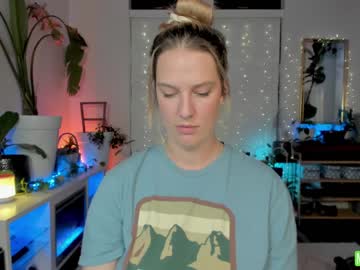 webcam girl rach_thetall1 live cam image #6796376
