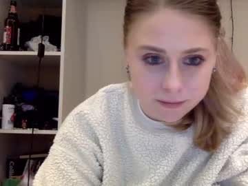webcam girl amelia_coder live cam image #3864024