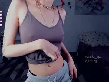 webcam girl vanilla_lips live cam image #5695414