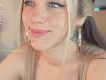 webcam girl mia_milagros live cam image #2179720