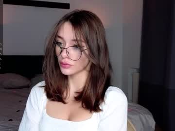 webcam girl predatory_eyes live cam image #6492212