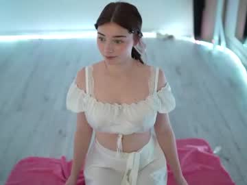 webcam girl floret_joy live cam image #5658039