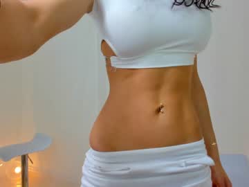 webcam girl ingridblondy94 live cam image #2339032