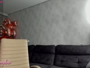 webcam girl tia__moon live cam image #1243559