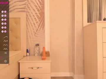 webcam girl sury_01 live cam image #976938