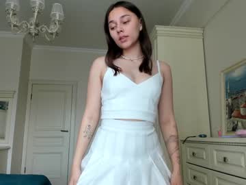 webcam girl eleonora_linn live cam image #2318850