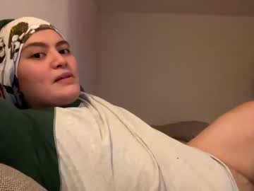 webcam girl 2smallhands live cam image #6088332