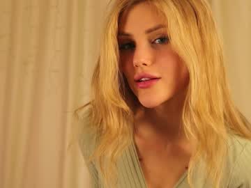 webcam girl bettyhudson live cam image #1400009
