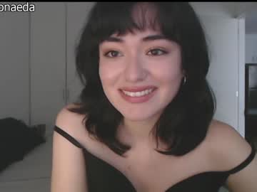 webcam girl dronae live cam image #1474484
