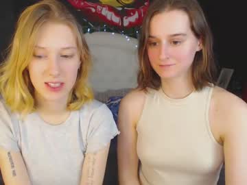 webcam girl julia_tina live cam image #882542