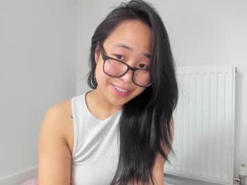 webcam girl naughtynerdygirl live cam image #6990680