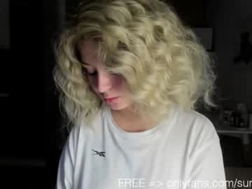 webcam girl sun_shine_baby live cam image #2801642