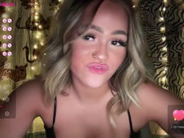 webcam girl ari_02 live cam image #5088186