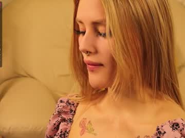 webcam girl bettyhudson live cam image #1477671
