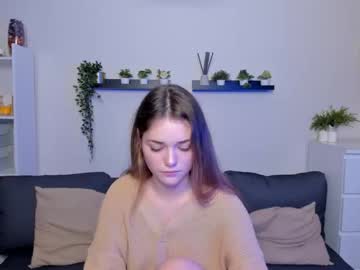 webcam girl caitlin_bell live cam image #150263