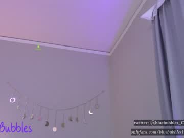 webcam girl blue_bubbles118 live cam image #1173795