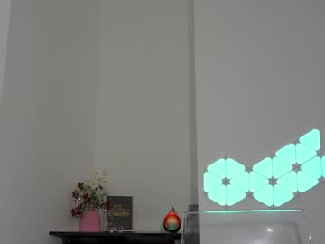 webcam girl hotfallingdevil live cam image #2705240