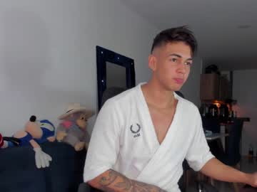 webcam man cw_models live cam image #1519685