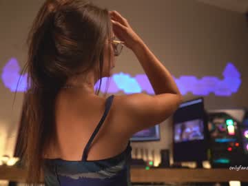 webcam tranny newivy live cam image #3857661
