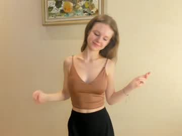 webcam girl maryrogersa live cam image #5137449