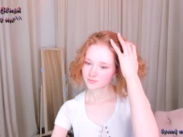 webcam girl navy_blush live cam image #6325859