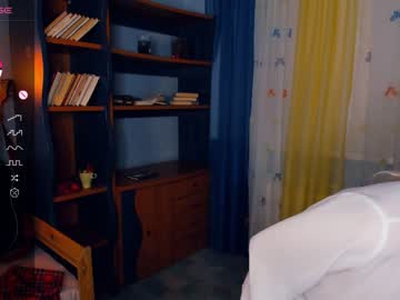 webcam girl deliaderrick live cam image #6641678