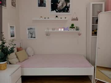 webcam girl chloe_catherine_mykers live cam image #3310761