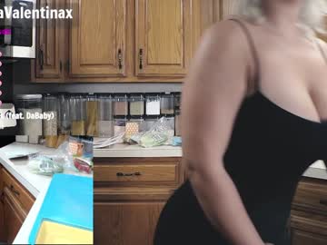 webcam girl milavalentinax live cam image #1367400