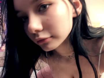 webcam girl riskyproject live cam image #3670841