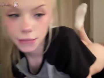 webcam girl sonyaplush live cam image #4206748