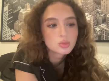 webcam girl pagieeeday live cam image #6047765